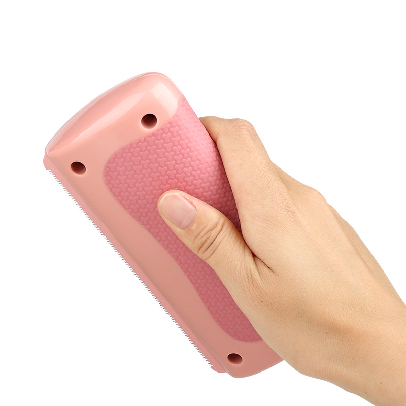 Pet Grooming Comb – Detangle & Deshed for Dogs & Cats